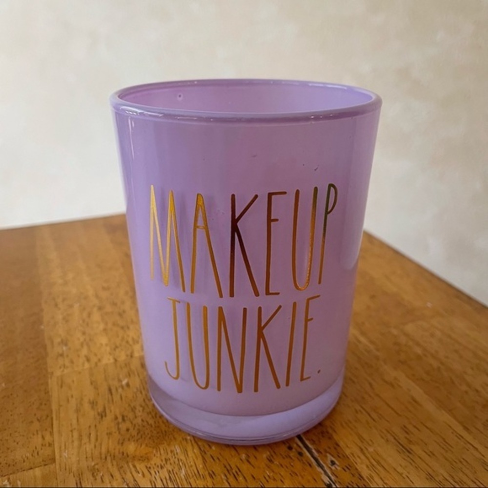 Rae Dunn MAKEUP JUNKIE Gold Letters Brush/Bathroom/Makeup Cup NEW!